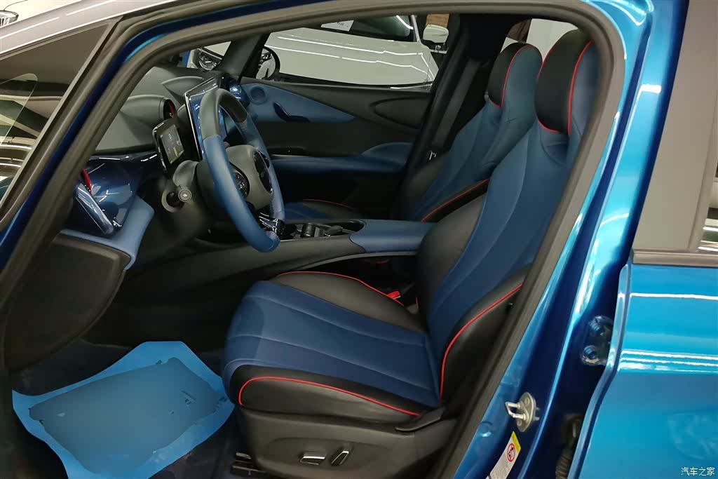 BYD Dolphin, 2022 9