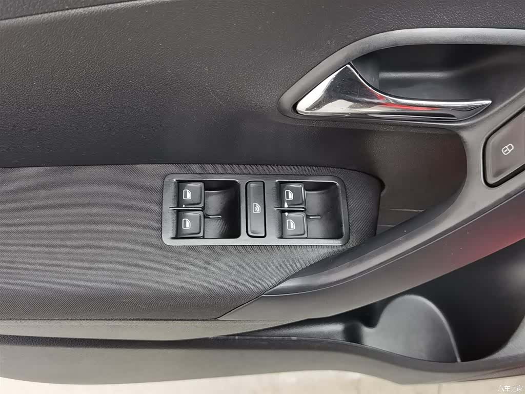 Volkswagen Polo, 2015 9