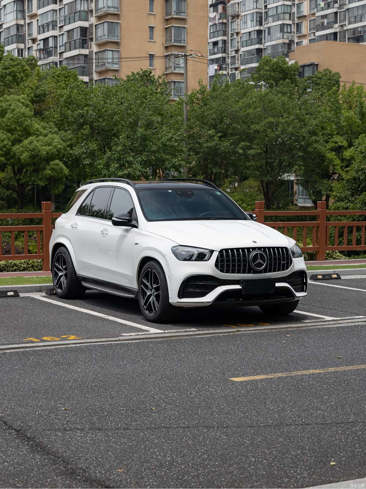 Mercedes-Benz GLE, 2021 3
