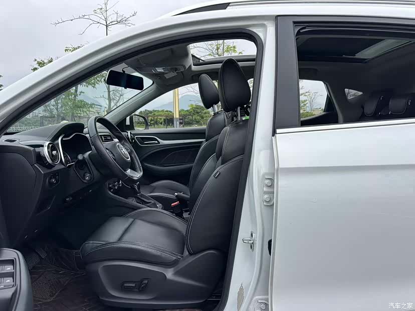 MG ZS, 2019 8