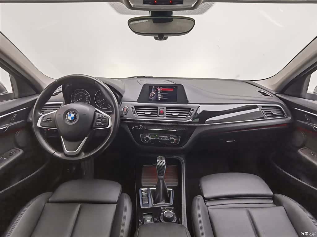 BMW 1 Series, 2017 все фото