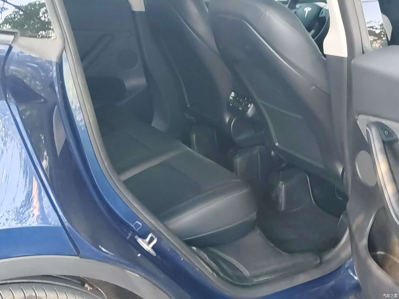 Tesla Model Y, 2022 12
