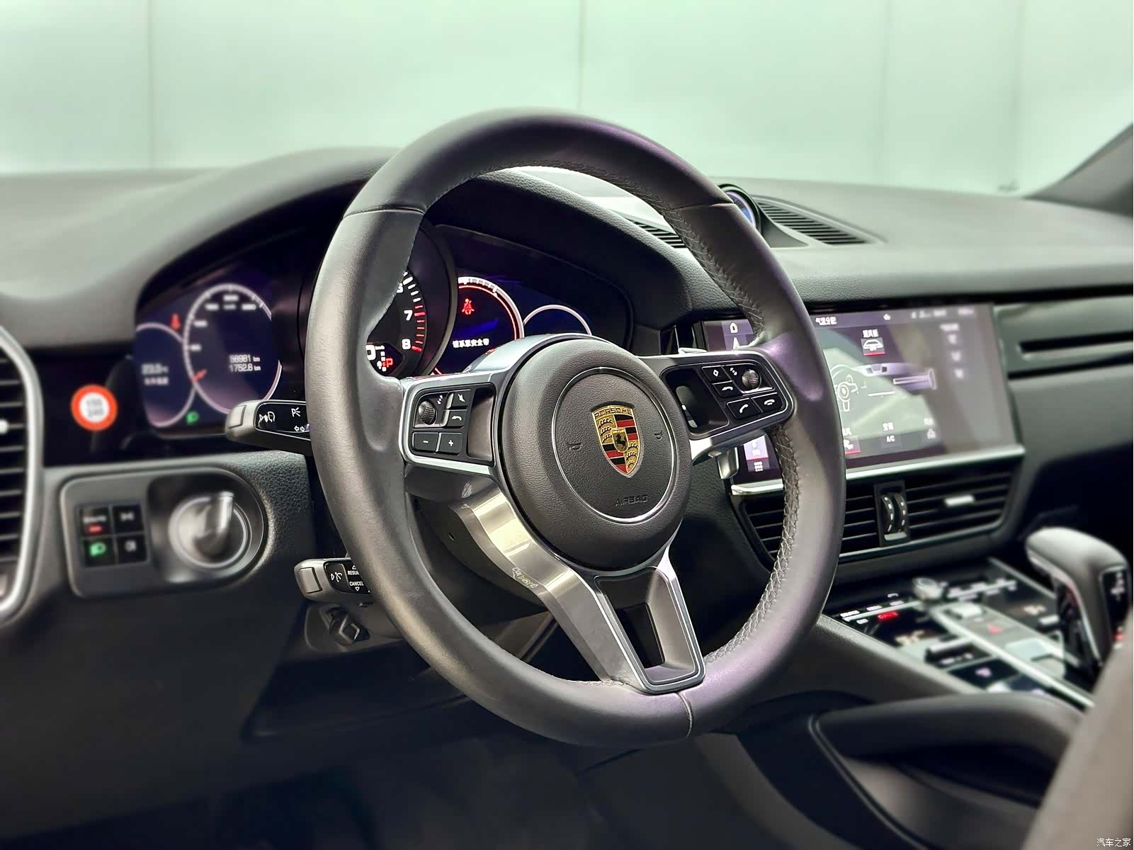 Porsche Cayenne, 2020 12