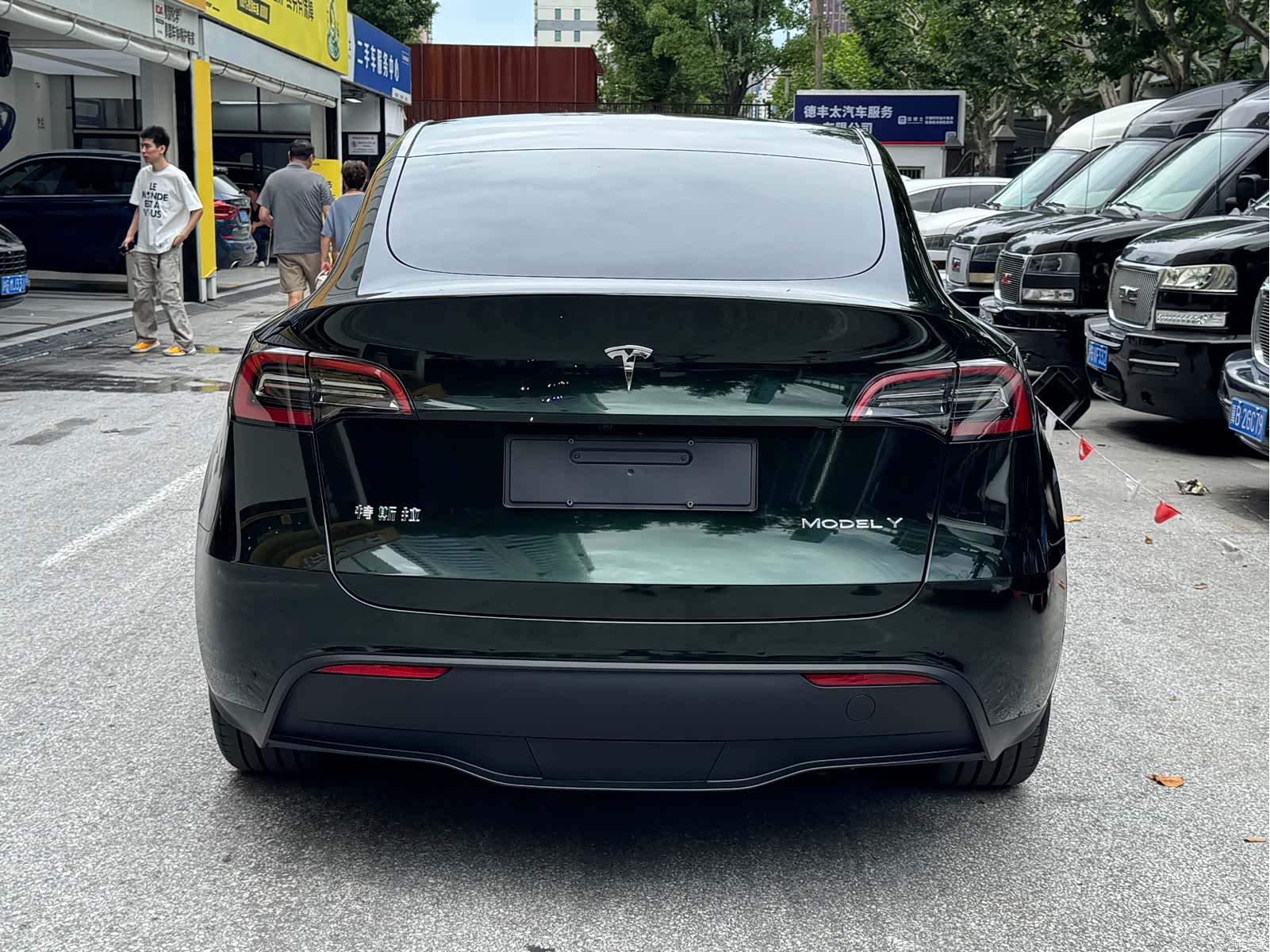 Tesla Model Y, 2023 4