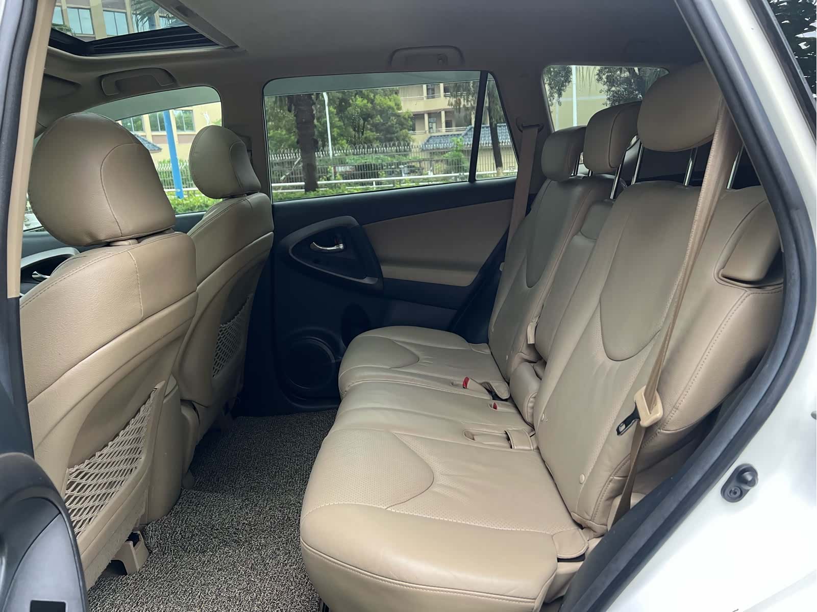 Toyota RAV4, 2012 все фото