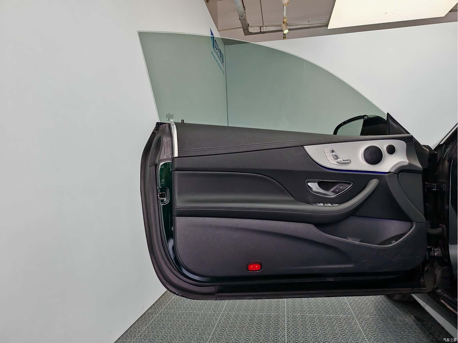 Mercedes-Benz E-Class, 2021 12