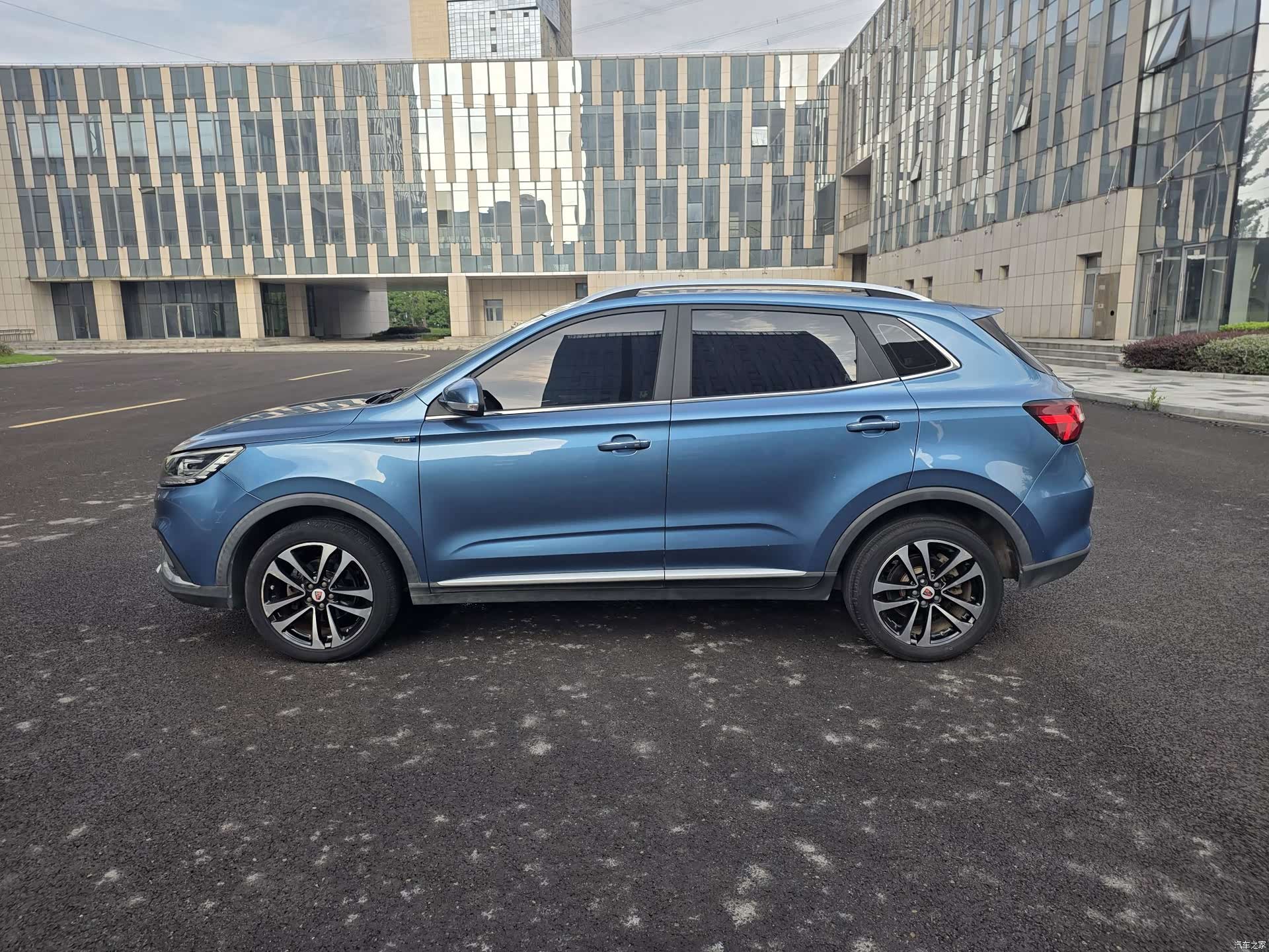 Roewe RX3, 2018 3