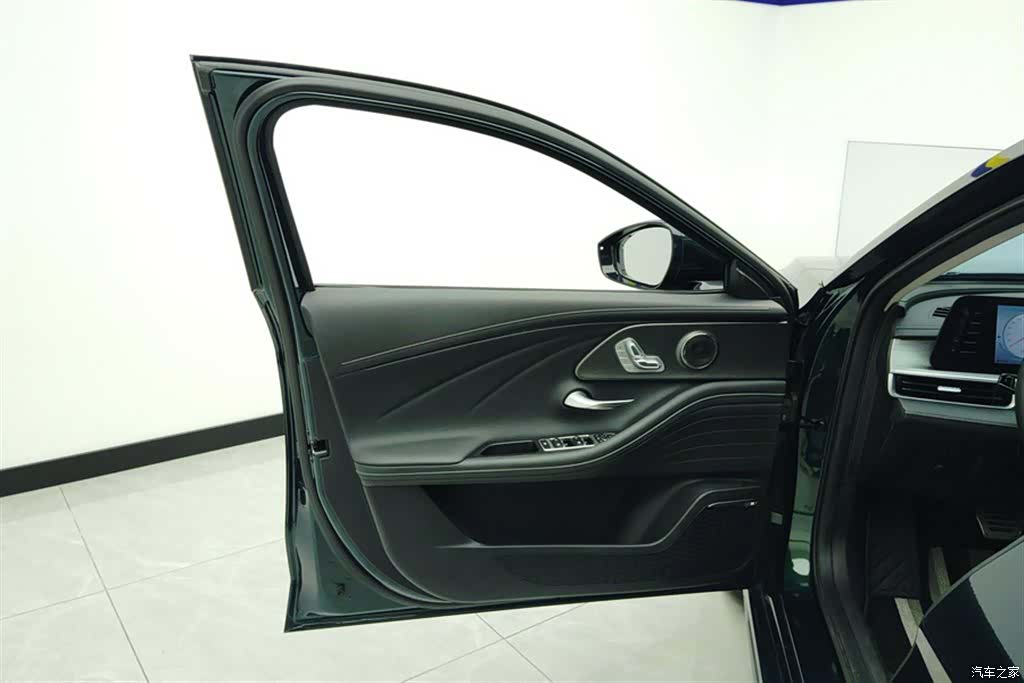 Chery Arrizo 8, 2024 7