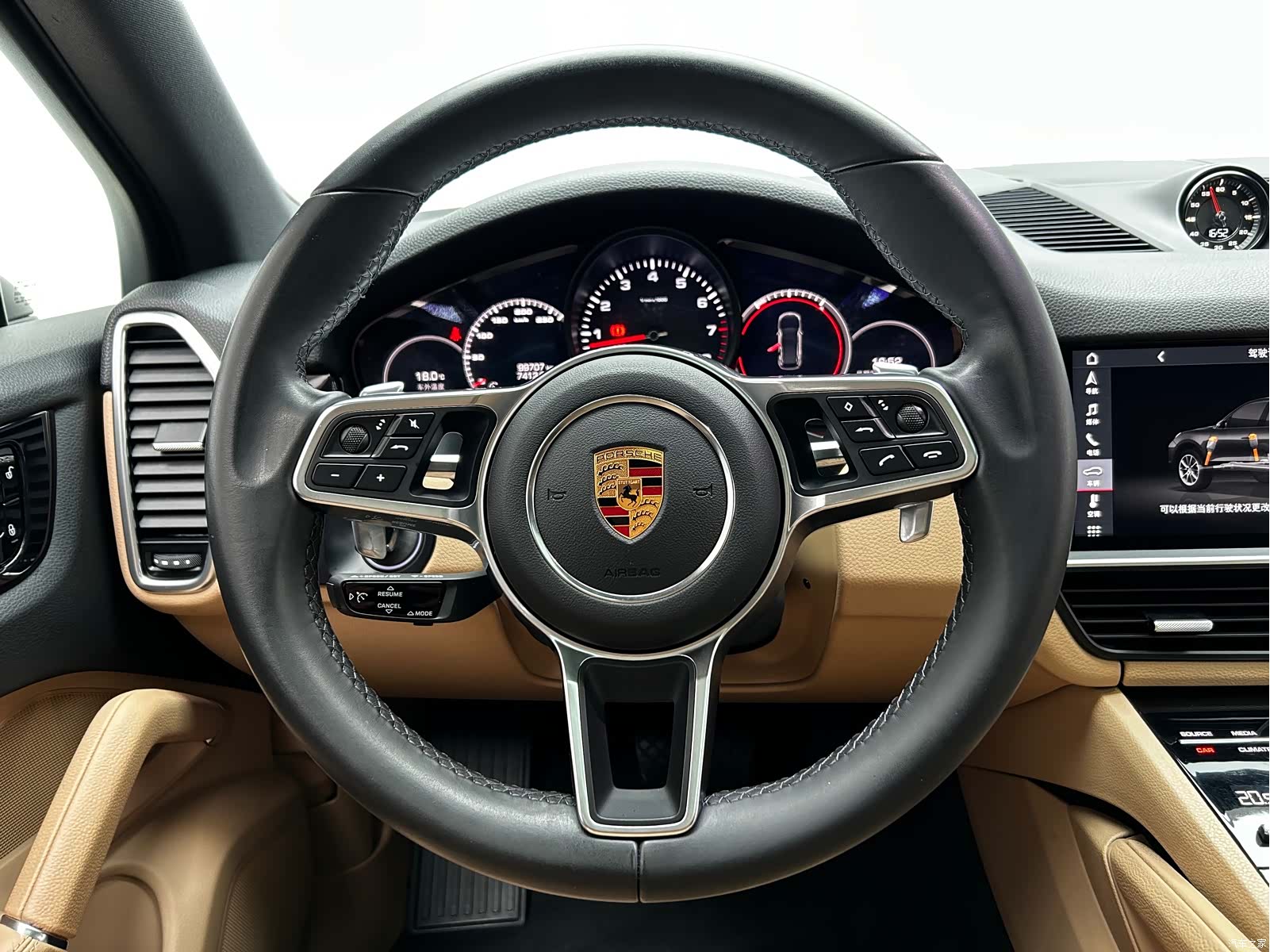 Porsche Cayenne, 2018 13