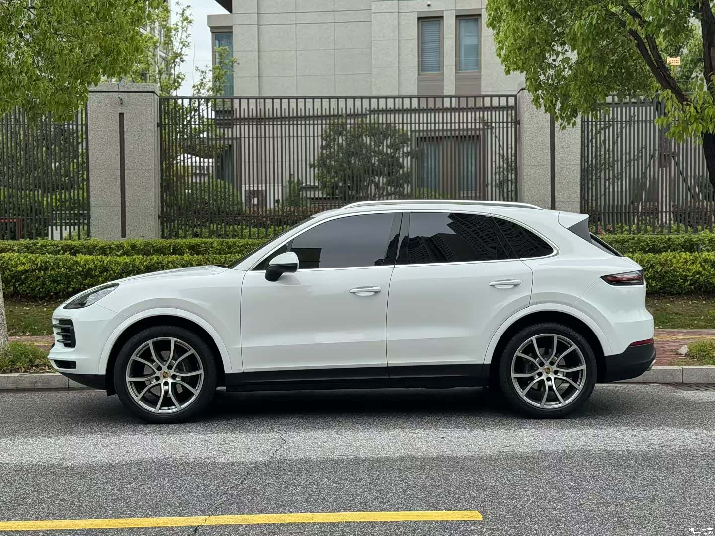 Porsche Cayenne, 2023 11