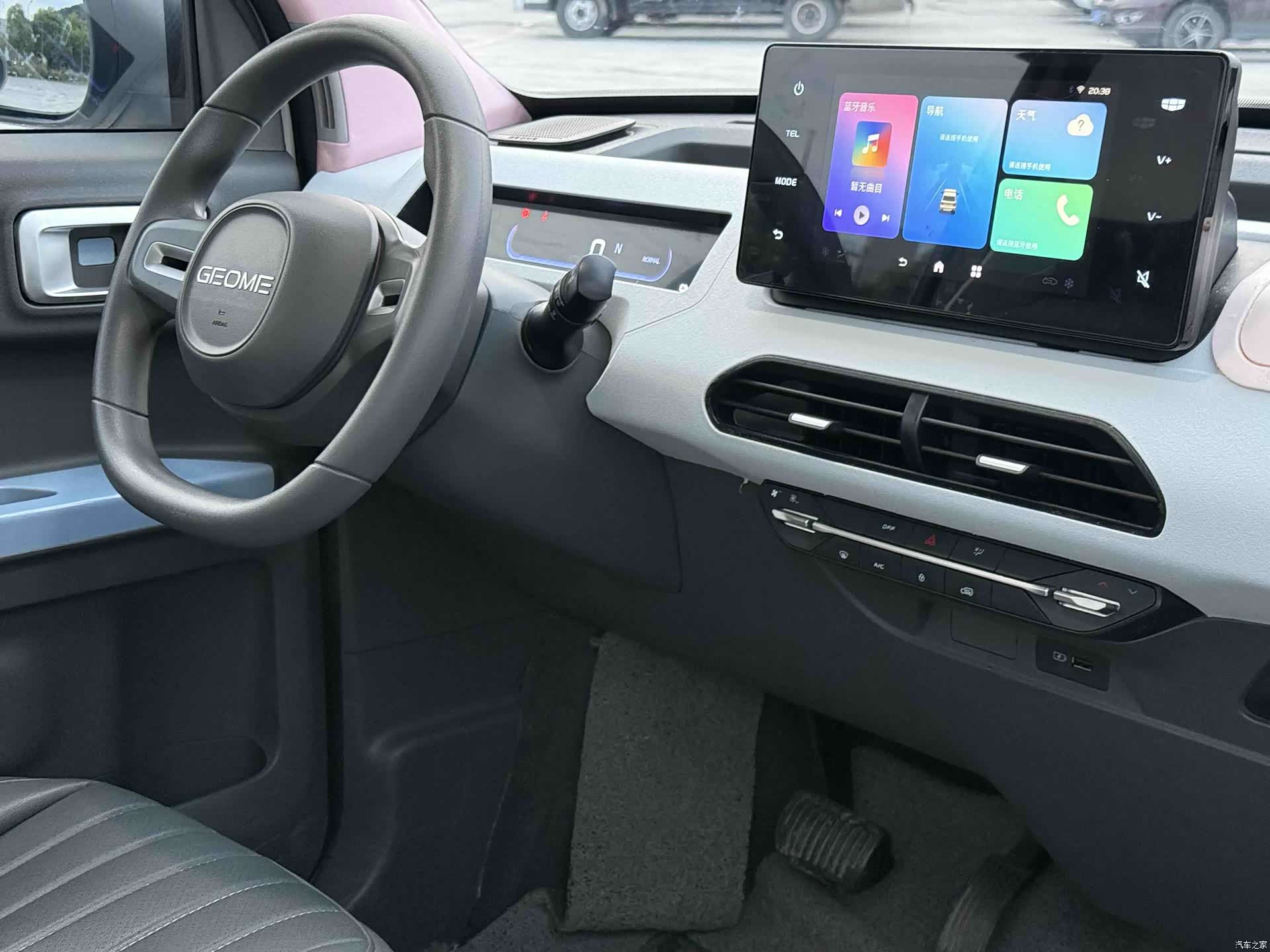 Geely Panda, 2024 8