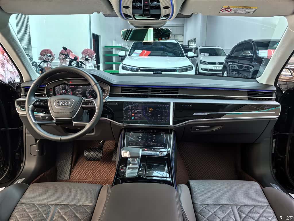 Audi A8L, 2025 8