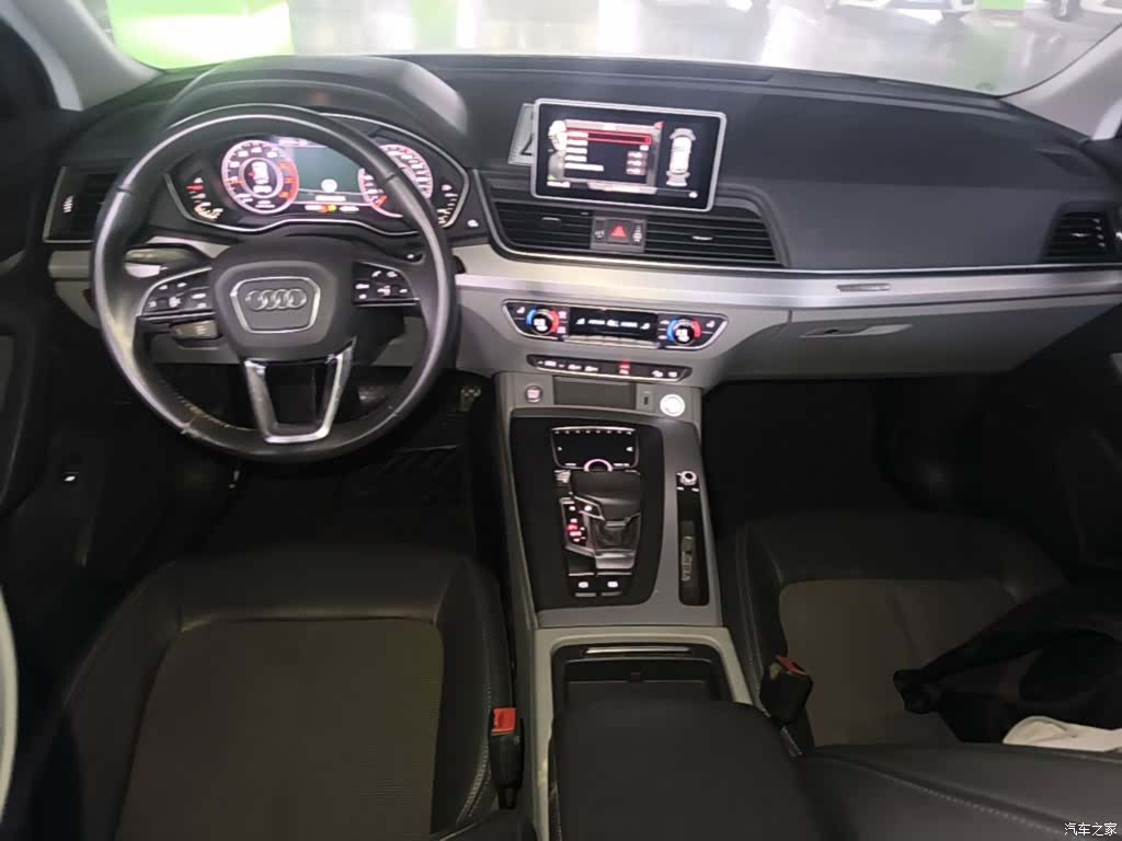 Audi Q5L, 2019 10