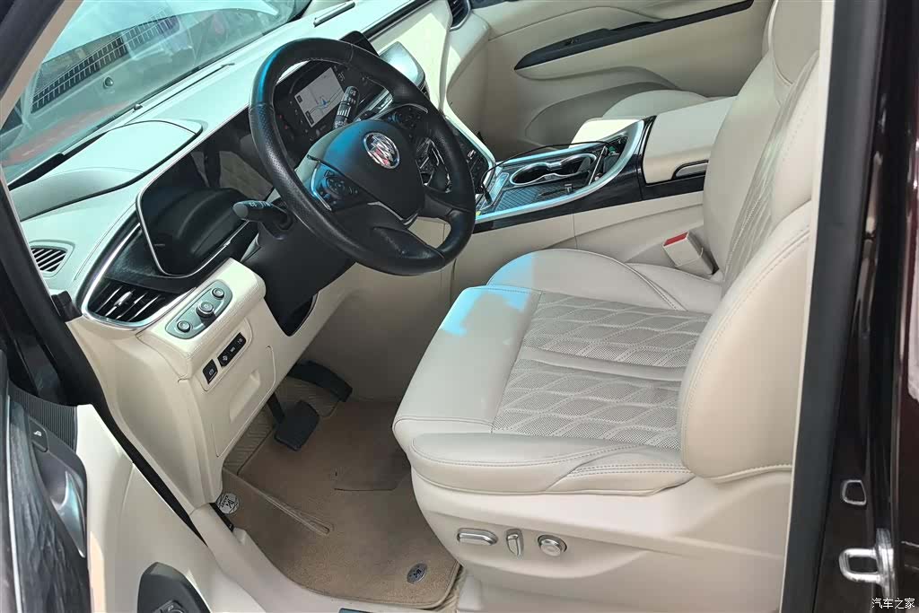 Buick GL8, 2022 9