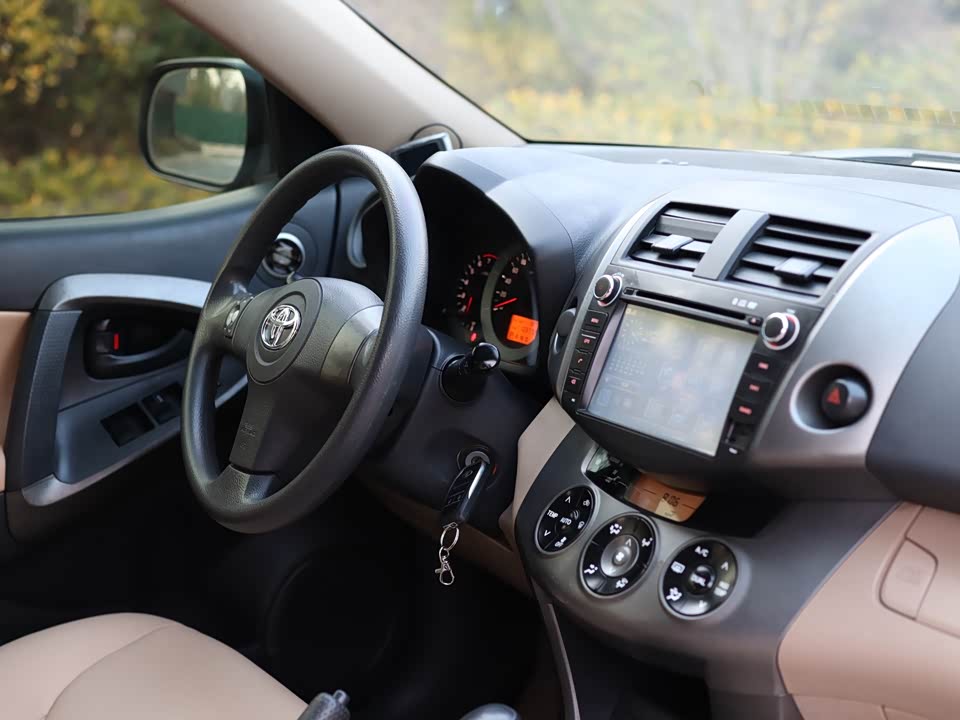 Toyota RAV4 Rongfang