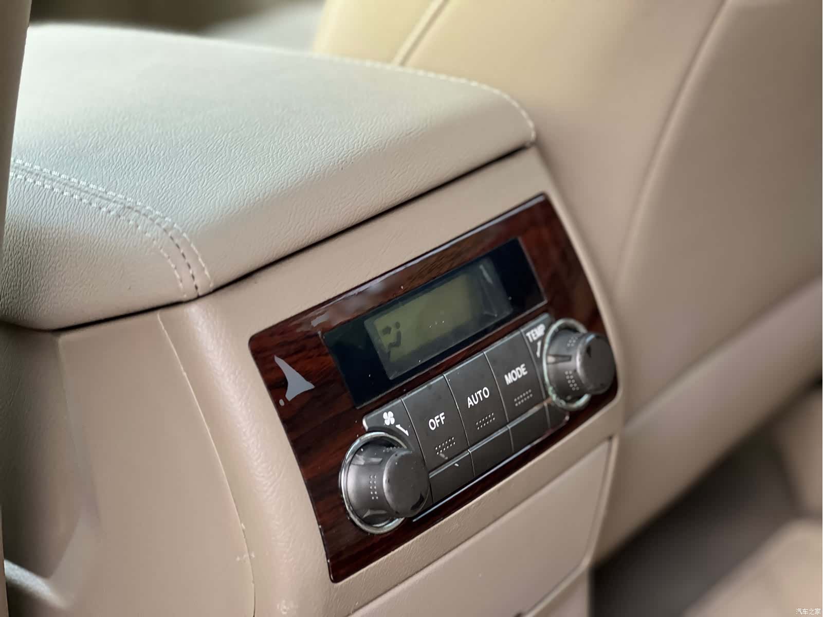 Toyota Highlander, 2011 24