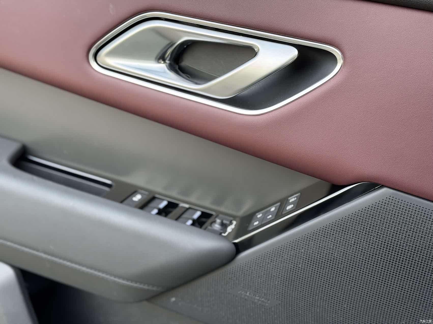 Land Rover Range Rover, 2025 12
