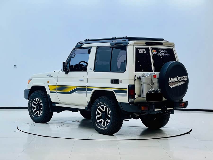 Toyota Land Cruiser LC71 2023, фото 4