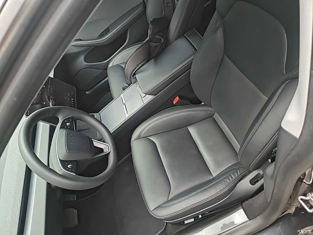 Tesla Model 3, 2024 15
