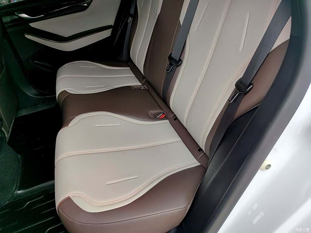 BYD Qin, 2023 17