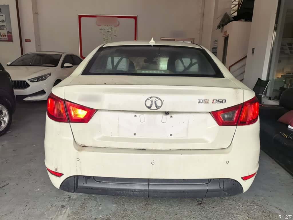BAIC D50, 2016 6