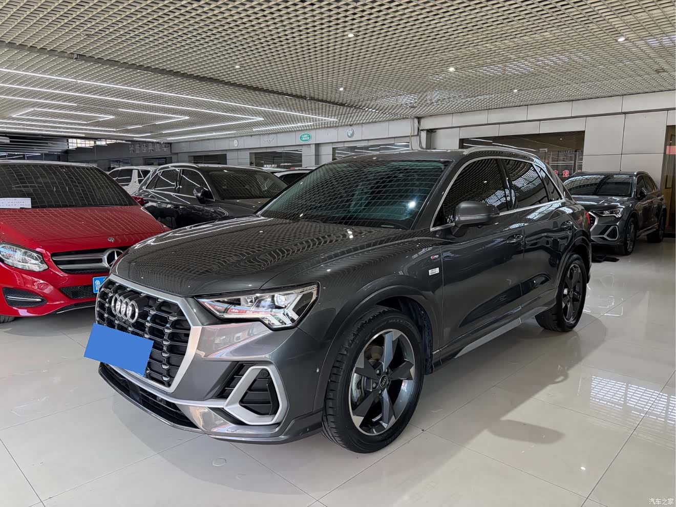 Audi Q3, 2022 1