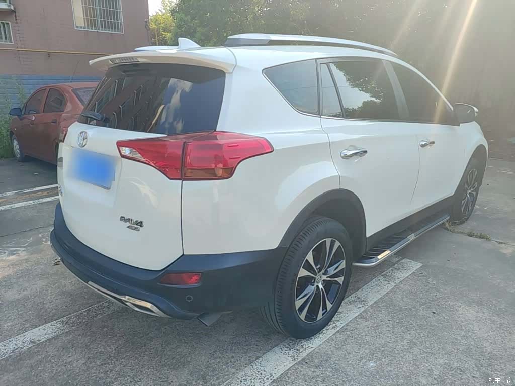 Toyota RAV4, 2015 7