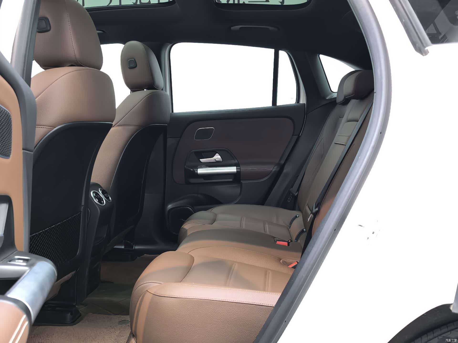 Mercedes-Benz EQA, 2025 7