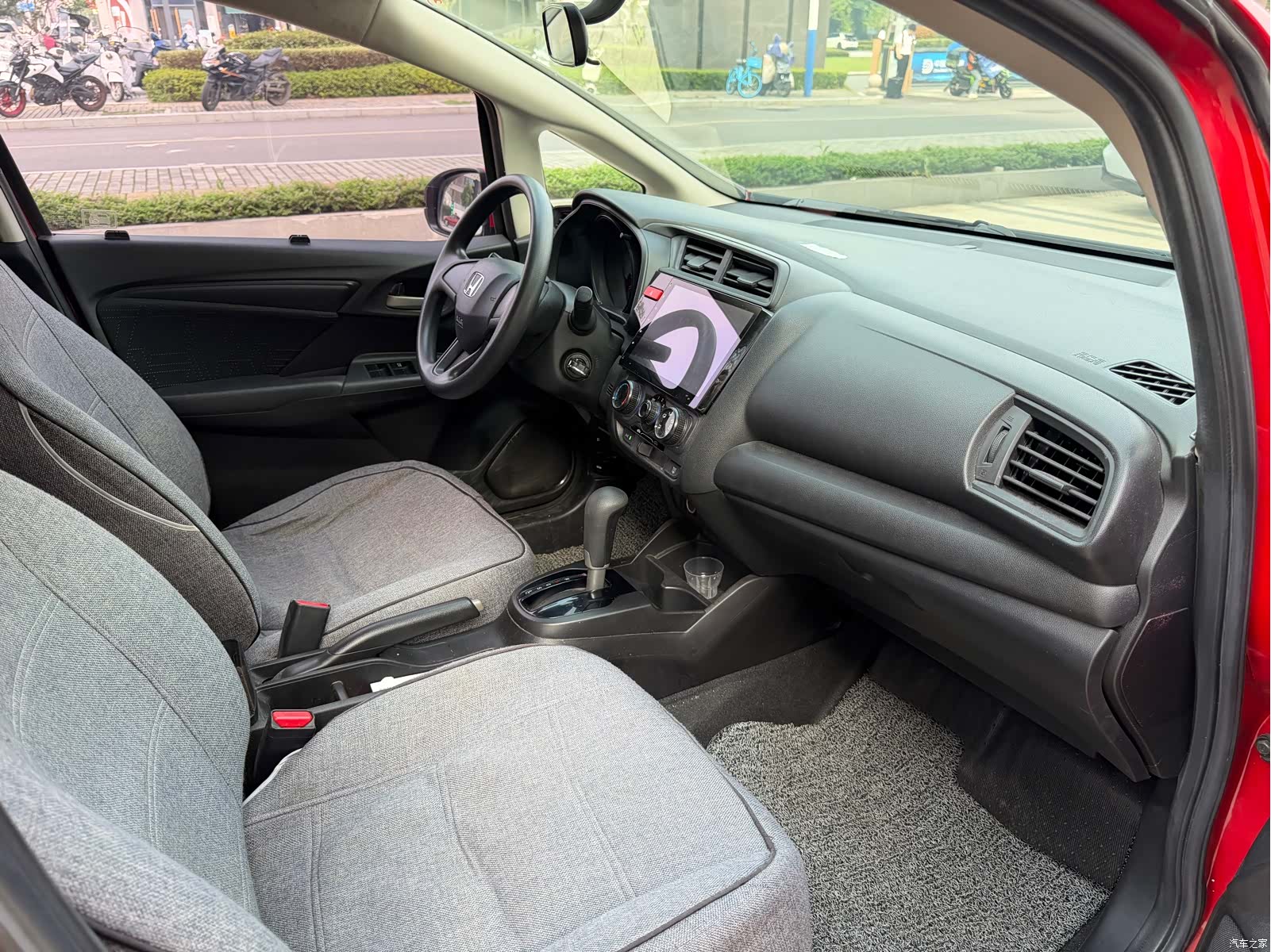 Honda Fit, 2016 6