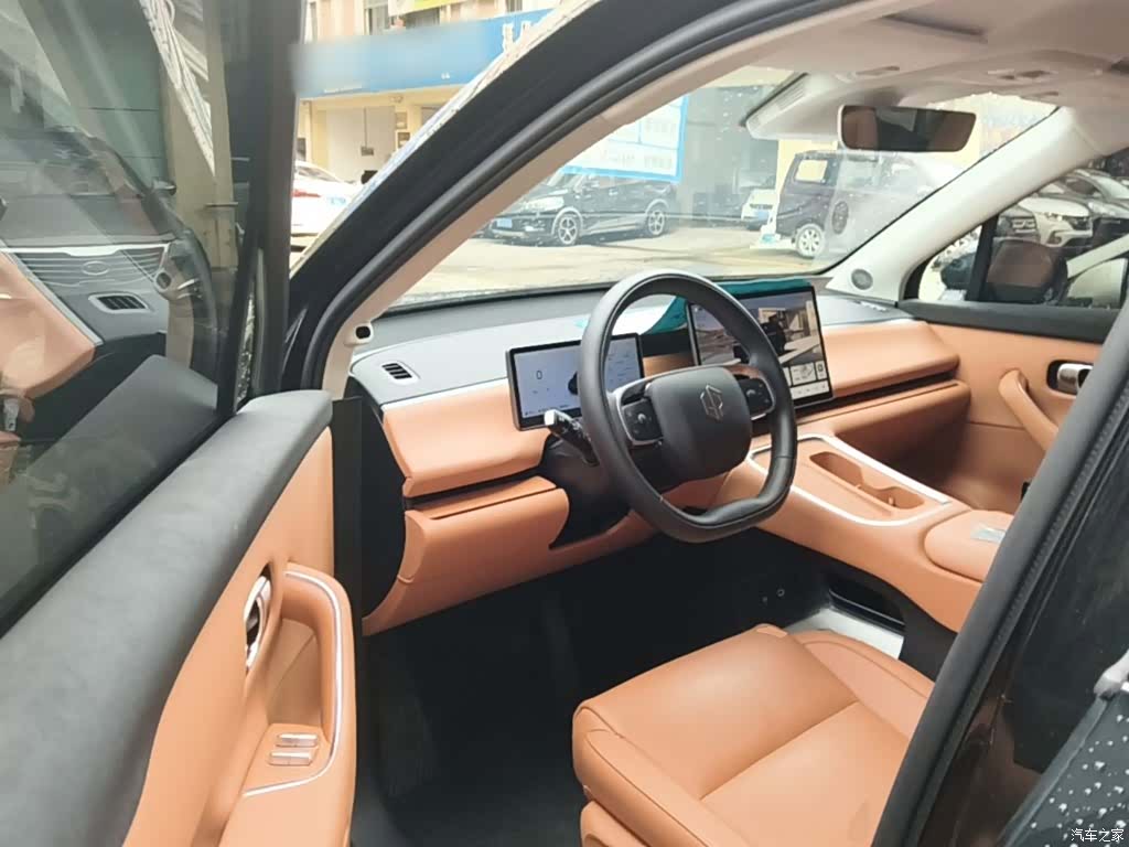 Leapmotor C16, 2025 23