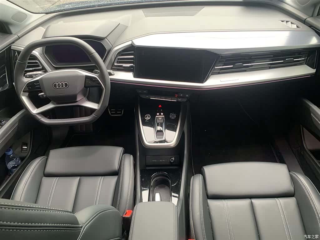 Audi Q4 e-tron, 2024 6