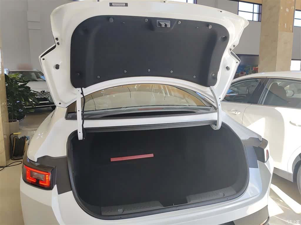 Changan Eado, 2025 15