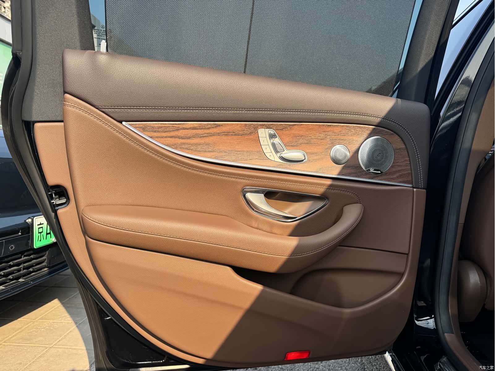 Mercedes-Benz E-Class, 2022 13