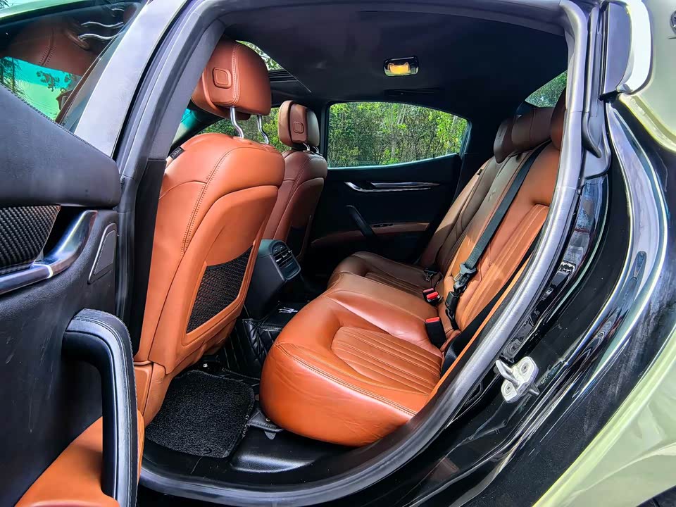 Maserati Ghibli Maserati Ghibli