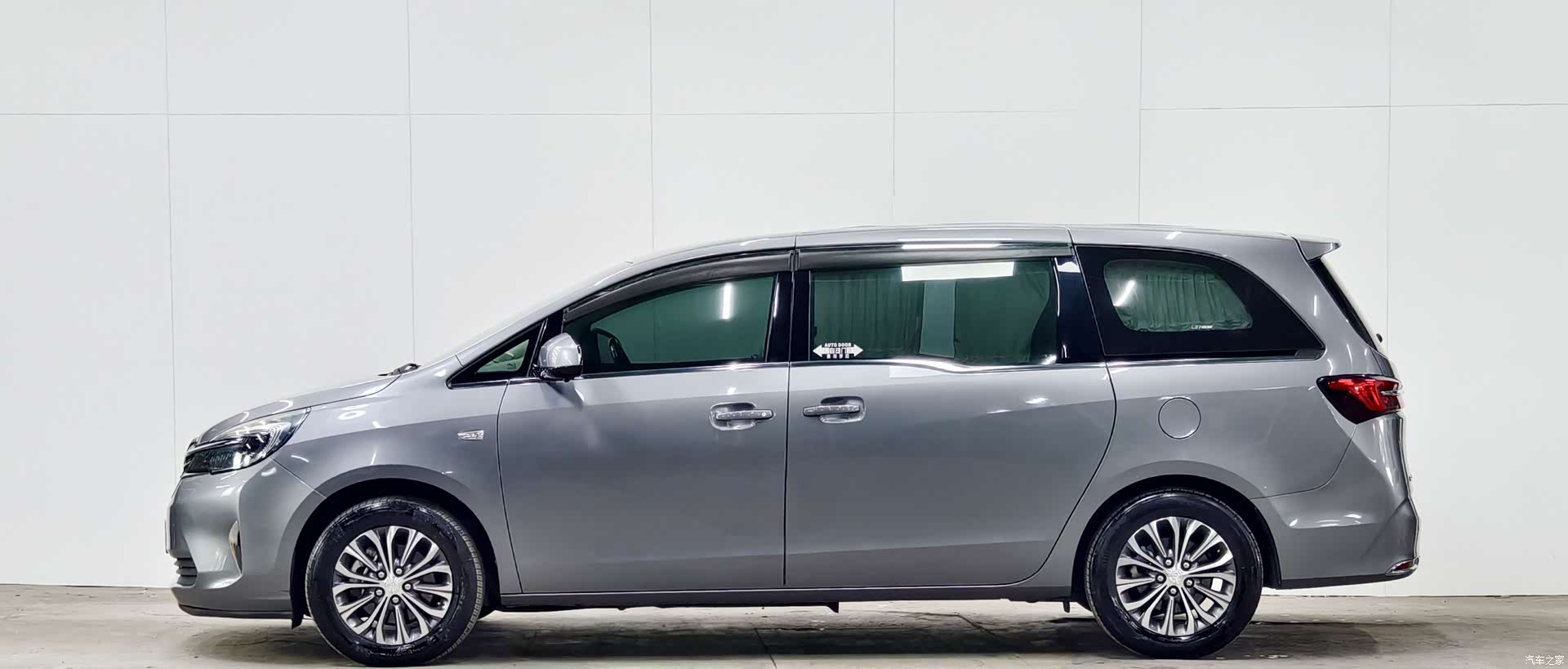 Buick GL8, 2020 6