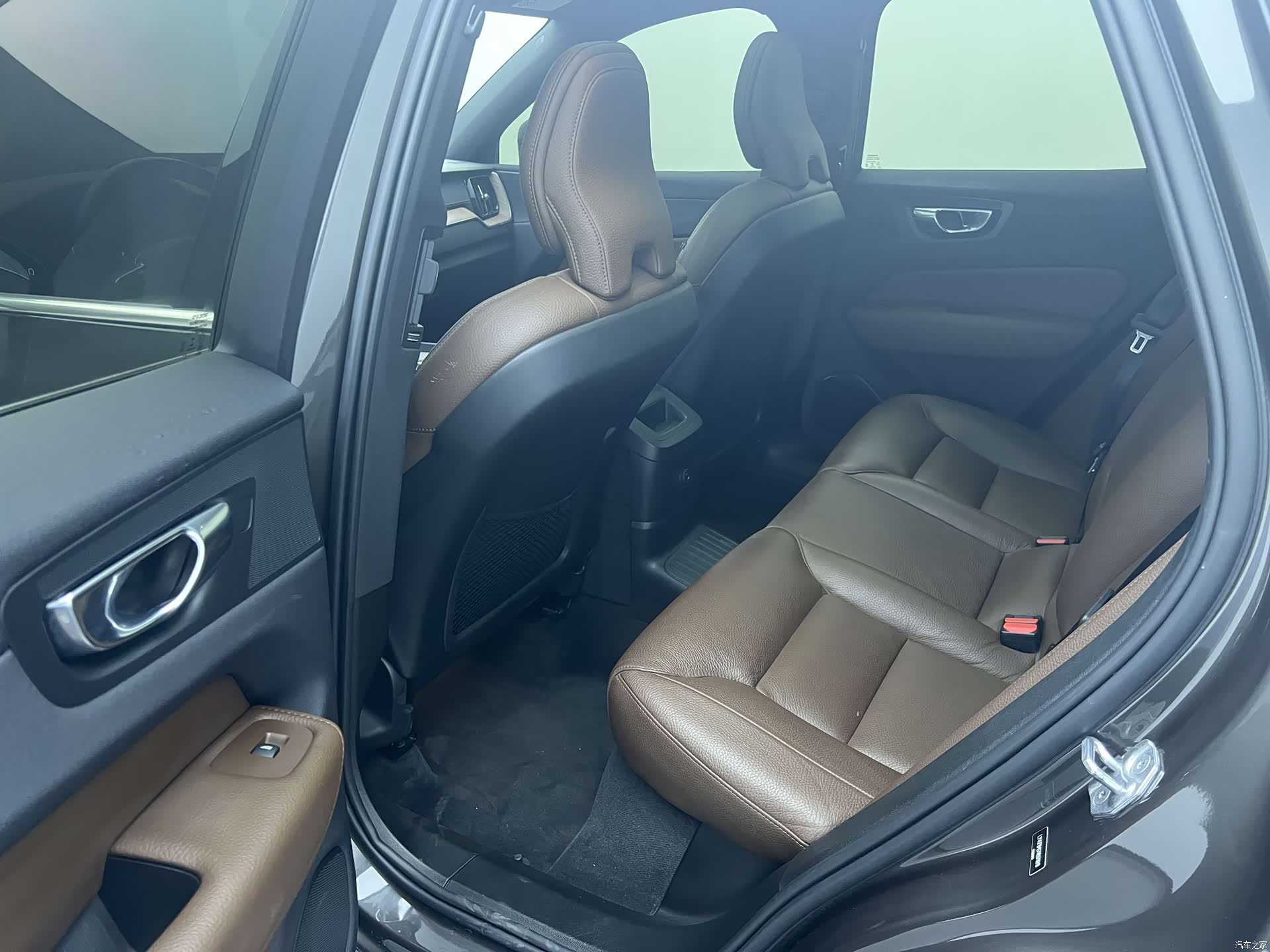 Volvo XC60, 2022 8
