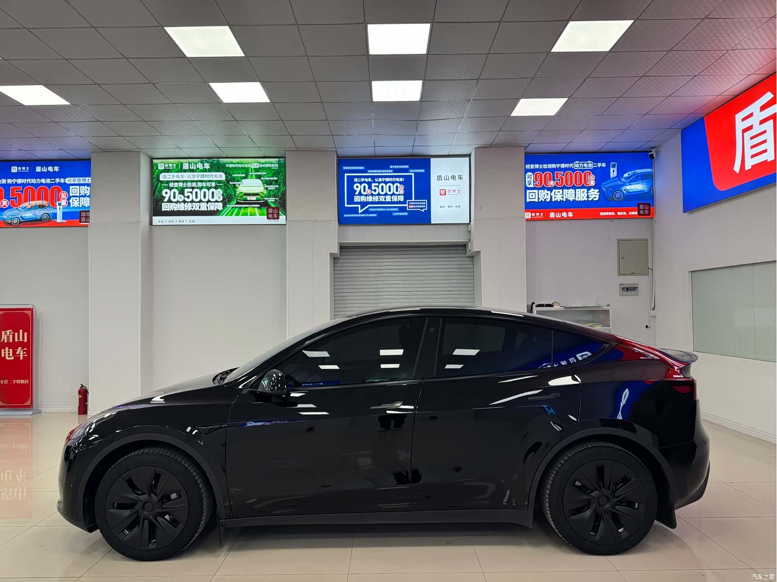 Tesla Model Y, 2022 3