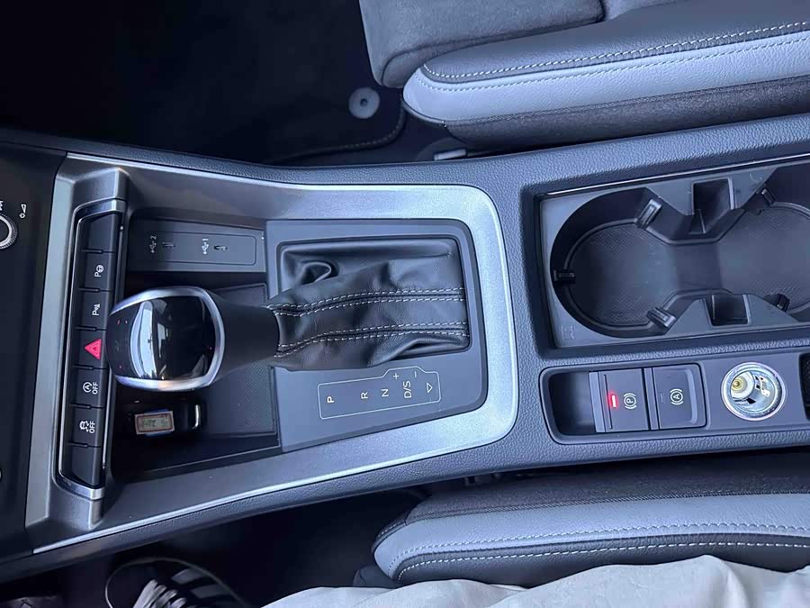 Audi Q3 2022, фото 16