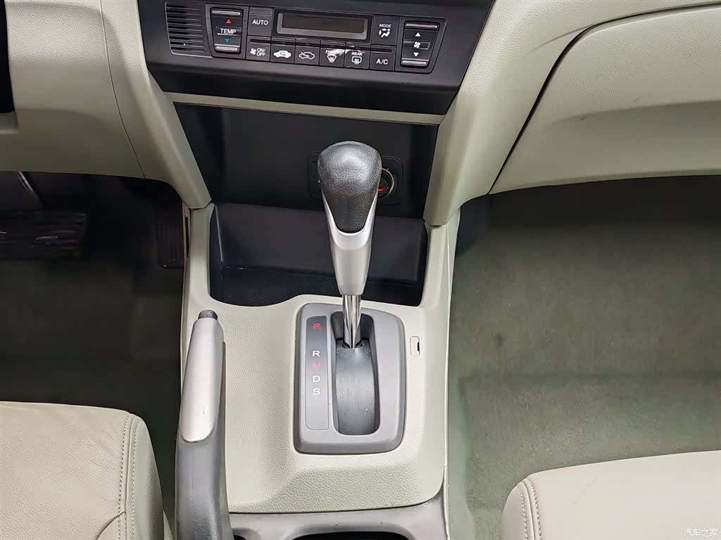 Honda Civic, 2013 13