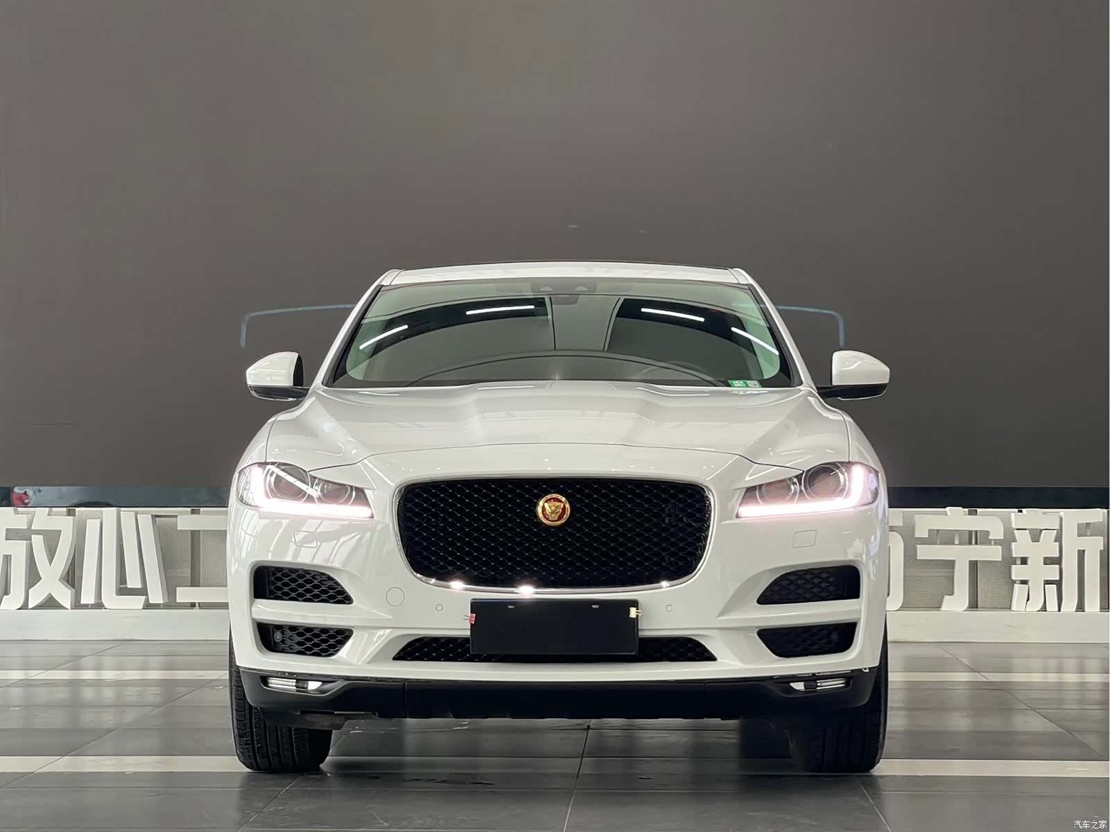 Jaguar F-PACE, 2019 2