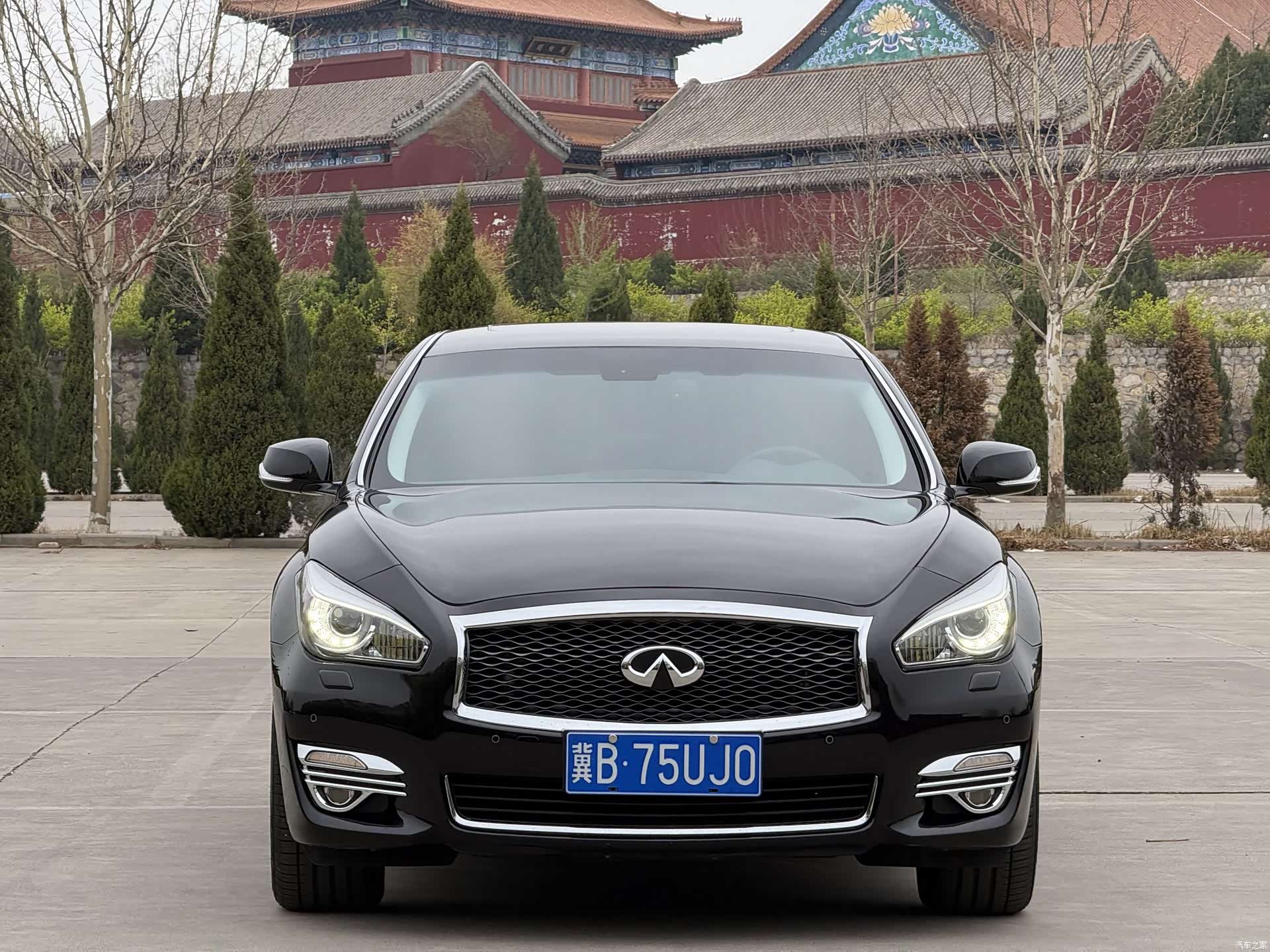 Infiniti Q70, 2016 2