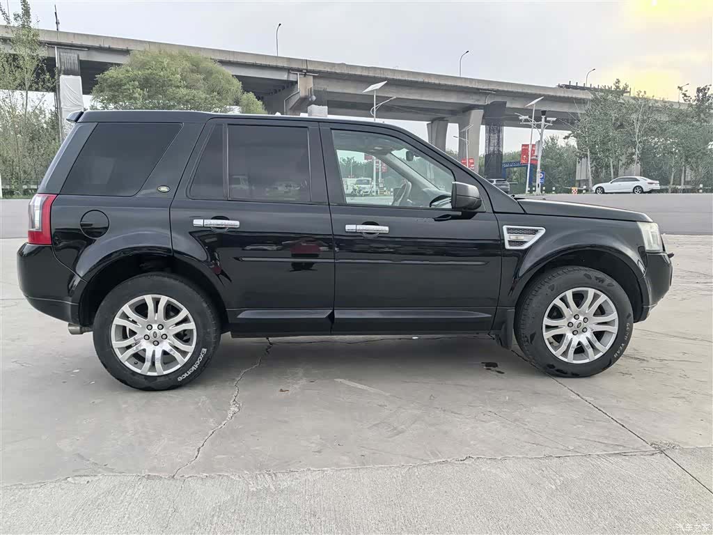 Land Rover i6, 2010 12