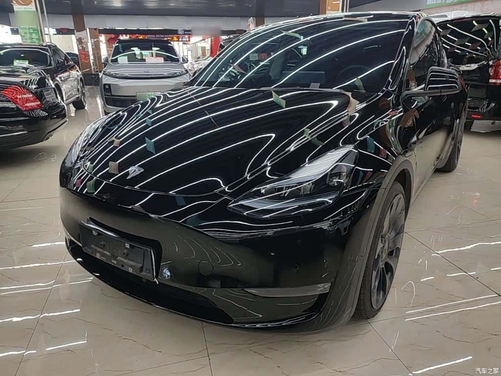 Tesla Model Y, 2022 1