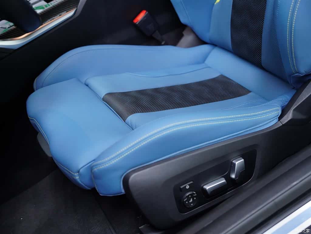 BMW M4, 2023 23