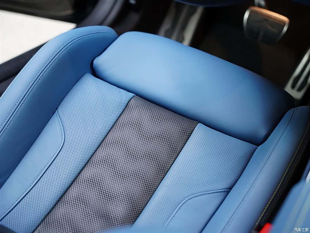 BMW M4, 2023 44