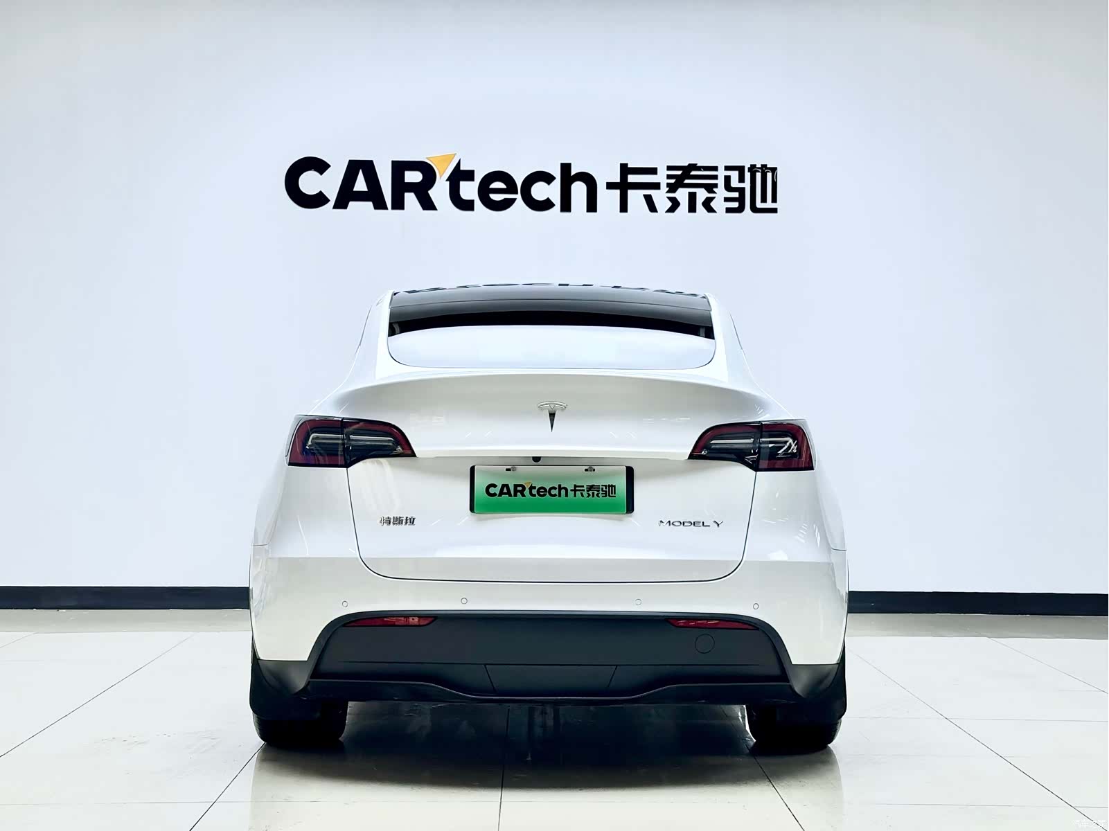 Tesla Model Y, 2022 4