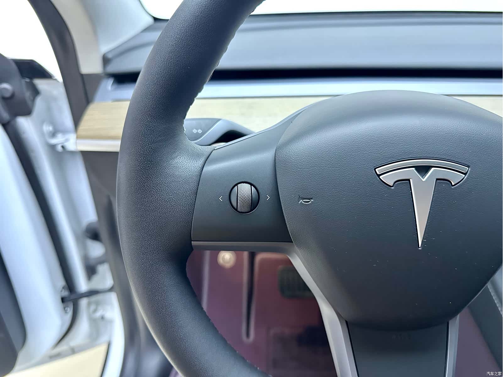 Tesla Model Y, 2022 13