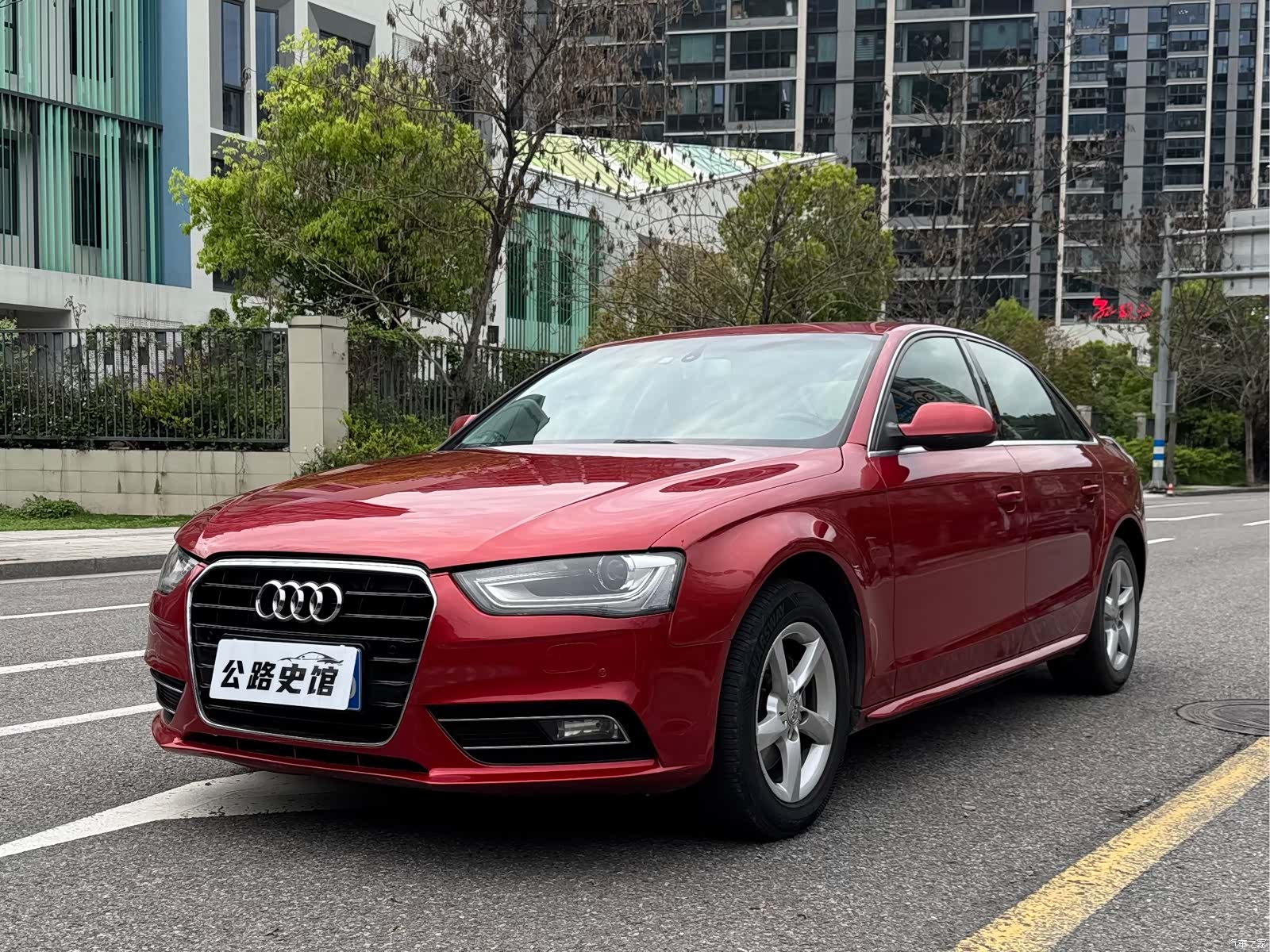 Audi A4L, 2013 1
