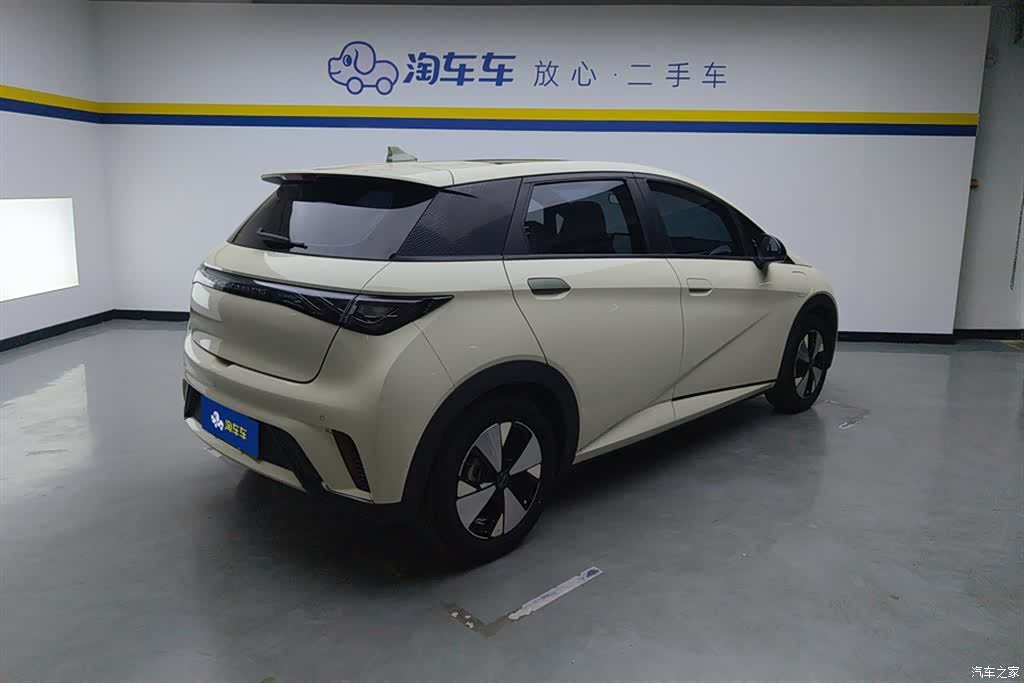 BYD Dolphin, 2023 3