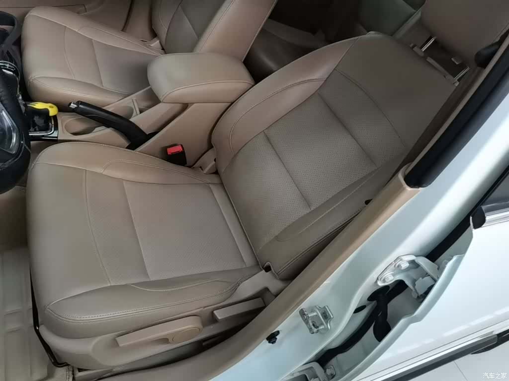Wuling Hongguang, 2015 15